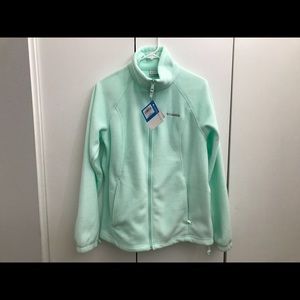 ❌⭕️❌⭕️nwt. columbia zip up.